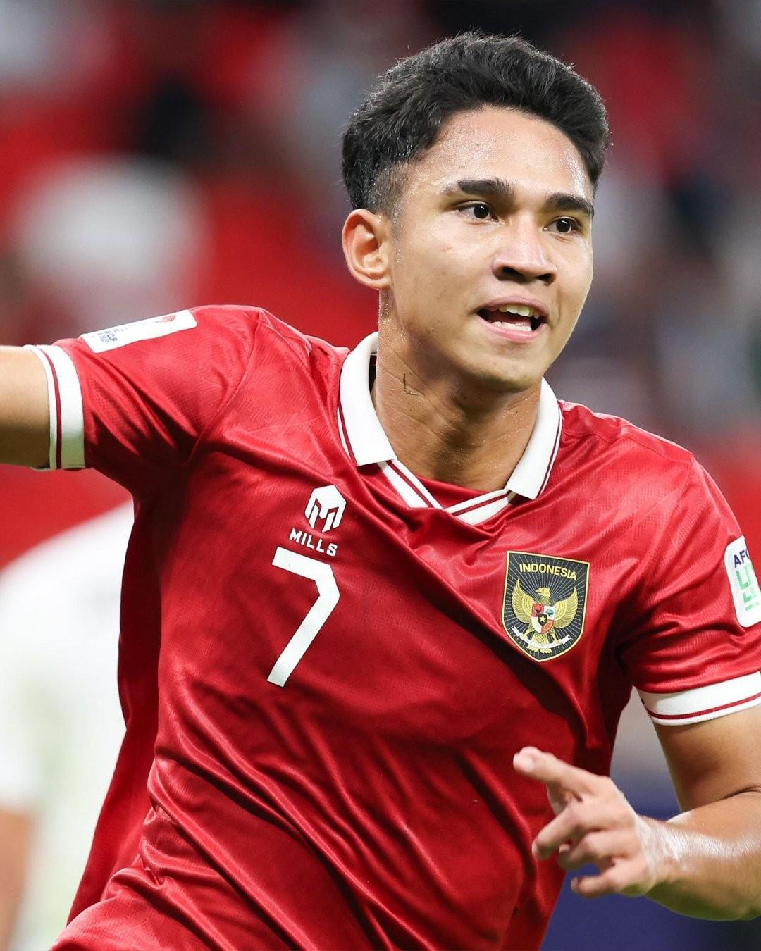 世界杯小组分组-官方：牛津联将印尼国脚费迪南外租至斯洛伐克的特伦钦队